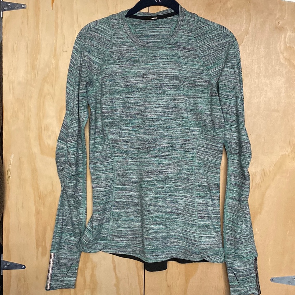 Lululemon long sleeve shirt, size 8, color gray and green.